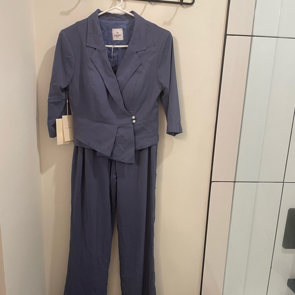 New with tags Mother of Bride pant suit in Purple